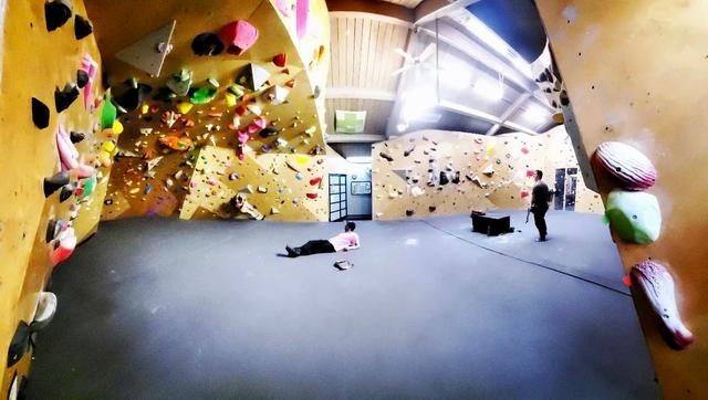 Pure Bouldering Gym